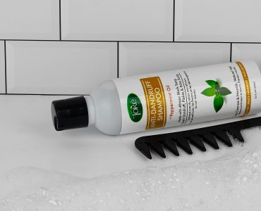 Anti dandruff shampoo with peppermint oil